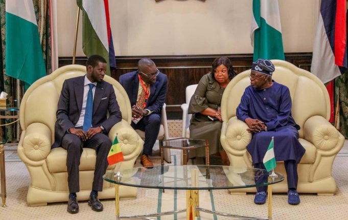 Sénégal: Bassirou Diomaye Faye au Nigeria et au Ghana