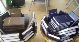 Burkina: traduction du Nouveau Testament dans la langue San en deux variantes