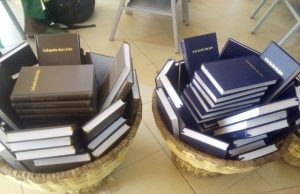Burkina: traduction du Nouveau Testament dans la langue San en deux variantes