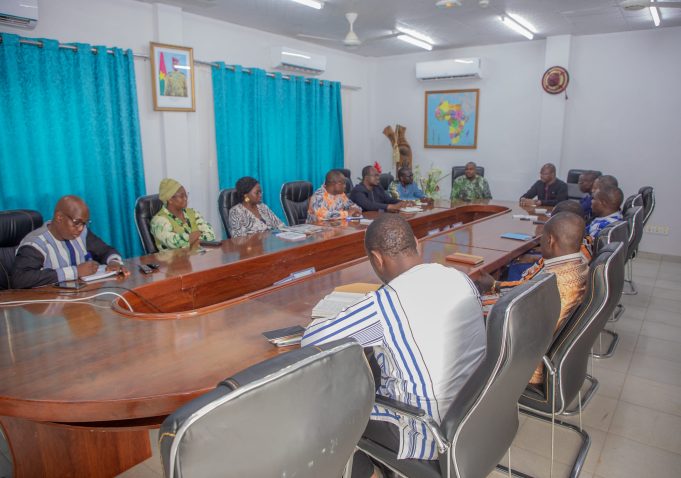 Burkina: 1ᵉʳ contact entre le ministre de la communication et les conseillers du CSC