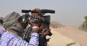 Rapport RSF 2025: les médias pris en étau entre survie économique et indépendance