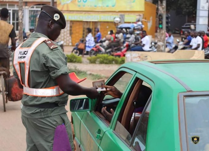 Ouagadougou: une soixantaine de véhicules mis en fourrière