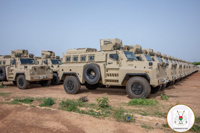 Burkina: poursuite des acquisitions de matériel pour le renforcement des capacités des Forces combattantes