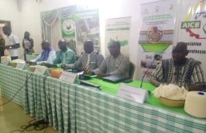 Burkina/Campagne cotonnière: l’AICB annonce la révision à la baisse des prix des engrais