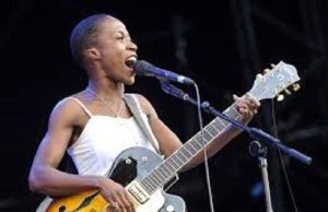 La chanteuse malienne, Rokia Traoré interpellée en Italie