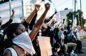 L’Extrême droite au pouvoir en France? à quelque chose malheur est bon pour l’Afrique!