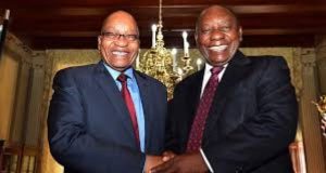 Afrique du Sud: Zuma va-t-il avoir le scalp de Ramaphosa?