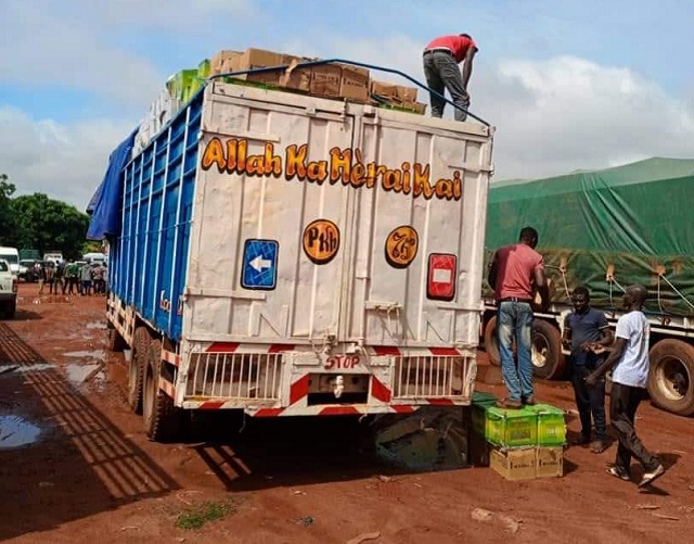 Camion saisi avec les produits frauduleux