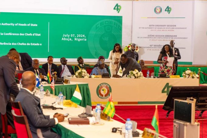Afrique de l’Ouest: la CEDEAO « préoccupée par le spectre des guerres par procuration »