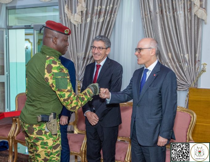 Le ministre en charge des Affaires étrangères tunisien chez le président Traoré