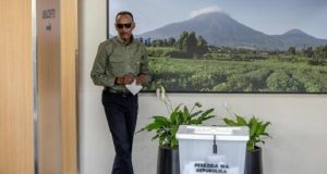 Rwanda/Présidentielle: Paul Kagame en tête avec « 99,15 % des voix » (résultats partiels)