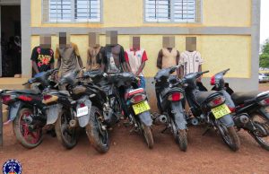 Ouagadougou: deux réseaux de présumés voleurs à main armée démantelés