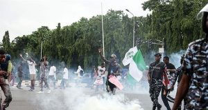 Nigéria: au moins 13 tués au cours des manifestations