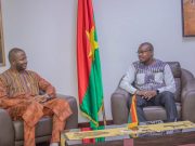 FESPACO 2025: le Secrétaire général du Ministère en charge de la culture du Tchad chez le Ministre d’État Jean Emmanuel Ouédraogo
