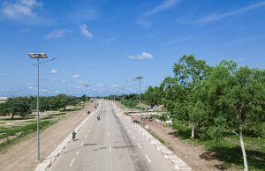 Burkina: un nouveau projet pour renforcer les infrastructures routières et ferroviaires résilientes au changement climatique