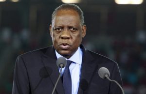 Paris: l’ancien président de la CAF Issa Hayatou a tiré sa révérence à 77 ans
