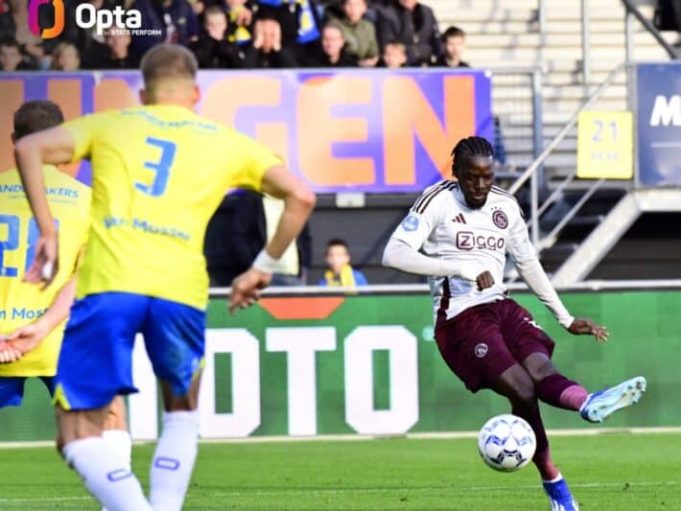 Bertrand Traoré offre une belle victoire à l’Ajax
