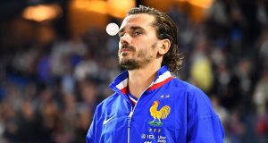 Le footballeur français Antoine Griezmann annonce sa retraite internationale
