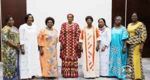 Burkina/Autonomisation de la femme: le ministre échange avec ses prédécesseurs autour de la problématique