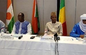 AES: des ministres annoncent la réalisation d’un satellite de télécommunication et de télédétection