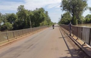 Pont de Hèrèdougou: prudence !