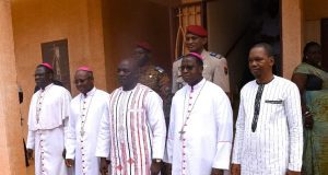 Burkina/Cohésion sociale: des émissaires du président Traoré chez les responsables de l’Eglise catholique