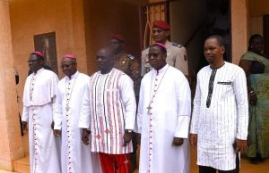 Burkina/Cohésion sociale: des émissaires du président Traoré chez les responsables de l’Eglise catholique