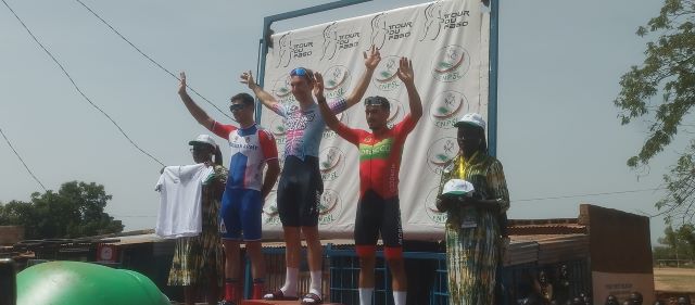 Photo arrivée de la 2e étape