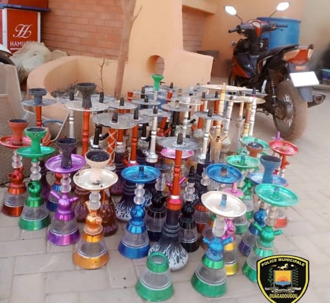 Ouagadougou: saisie d’une importante quantité de chicha dans un bar à Tampouy