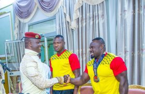 Power lifting : le champion du monde, Bady ZAN reçoit les félicitations du président Traoré