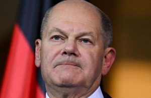 Allemagne: le chancelier Scholz limoge son ministre des Finances