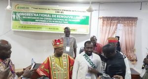 Burkina/Economie informelle: Salifou Nikièma réélu pour un mandat de cinq ans à la tête de la faîtière