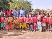 Burkina: Save the Children offre 31 700 kits scolaires de 221 900 000 FCFA à des élèves déplacés internes
