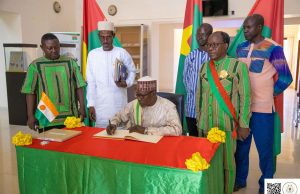 Distinctions honorifiques: la Grande Chancellerie du Niger s’imprègne du fonctionnement de l’institution du Burkina