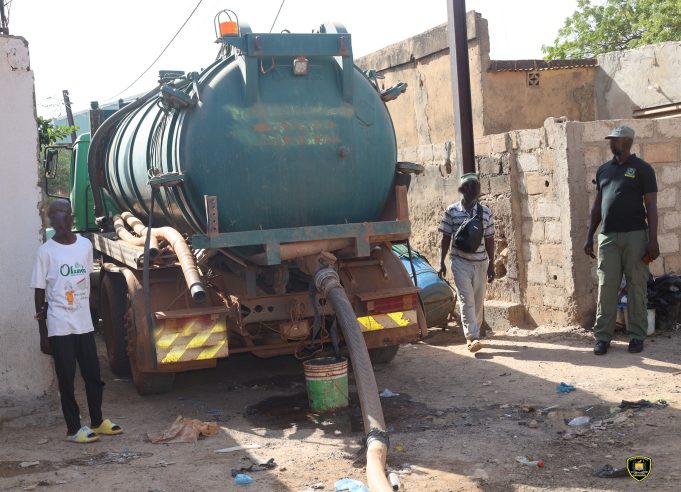 Ouagadougou: une citerne de vidange de fosses septiques mis en fourrière