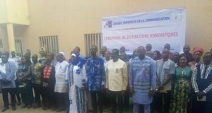 Burkina: 40 professionnels de l’information et de la communication décorés au CSC
