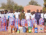 L’UA à Bobo: de l’eau pour le camp, des vivres et vêtements pour les familles, et bientôt des bourses pour les enfants des militaires