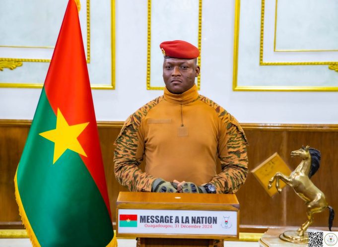 Burkina: le président Traoré annonce la création de tribunaux coutumiers