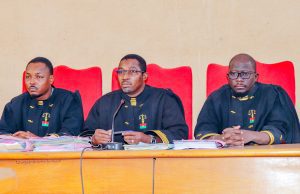 Détournement de fonds: « Notre pays, le Burkina Faso, mérite plus et mieux de chacun de nous » (Président du tribunal)