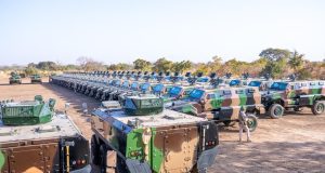Burkina/Lutte contre le terrorisme: de nouveaux engins logistiques et de combat remis à l’armée