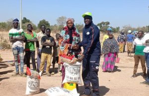 Fête de fin d’année: la Sonabel apporte du sourire à près de 500 PDI à travers l’APRN