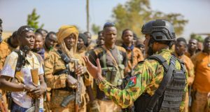 Burkina: le Chef d’Etat-Major Adjoint de la Gendarmerie aux côtés des combattants au front