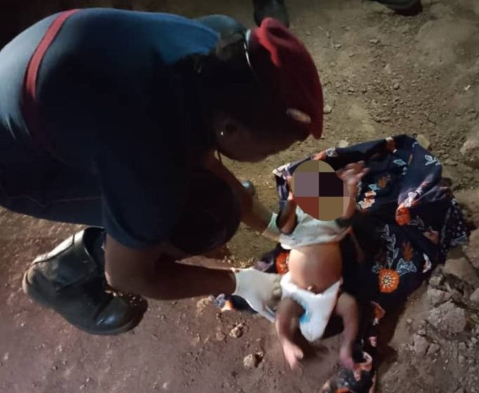 Burkina: un bébé abandonné devant une cour à Dédougou
