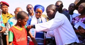 Burkina/Fièvre typhoïde: la campagne de vaccination officiellement lancée dans les Hauts-Bassins