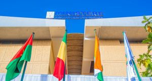 AES: Montée des couleurs symbolique pour réaffirmer la détermination des pays membres