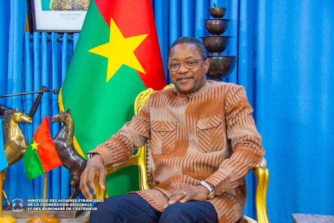 Allégations de rappel du personnel diplomatique du Burkina en Côte d’Ivoire: la mise au point du ministère