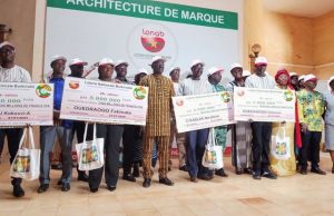 Tranche Commune Entente: quatre «ambassadeurs» de la LONAB reçoivent 13 millions FCFA