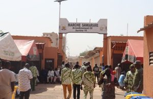 Ouagadougou: le marché de Sankariaré ravagé par des flammes inauguré après sa rénovation