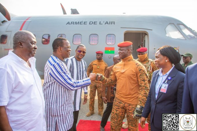Ghana: le Capitaine Ibrahim Traoré atterrit à Accra