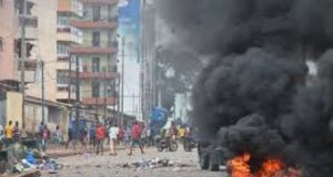 Guinée: et si le général Doumbouya créait la surprise!